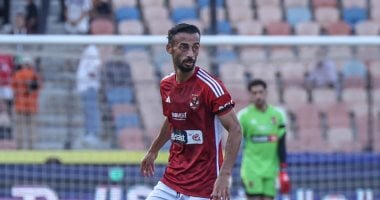 الأهلي يُحصّن نجمه أحمد عبد القادر من الرحيل المجاني