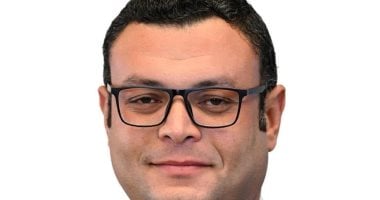 وزير الإسكان يتفقد مشروع بحيرات نيو مارينا ومداخل الساحل الشمالي