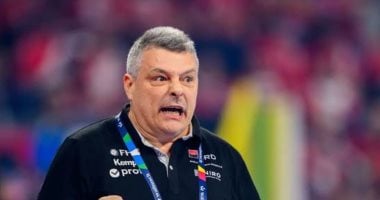 مدرب منتخب اليد الجديد يناقش الاستعدادات مع لجنة المسابقات
