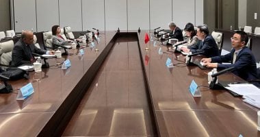 وزير الكهرباء يشجع الاستثمار الصيني في بطاريات تخزين الطاقة